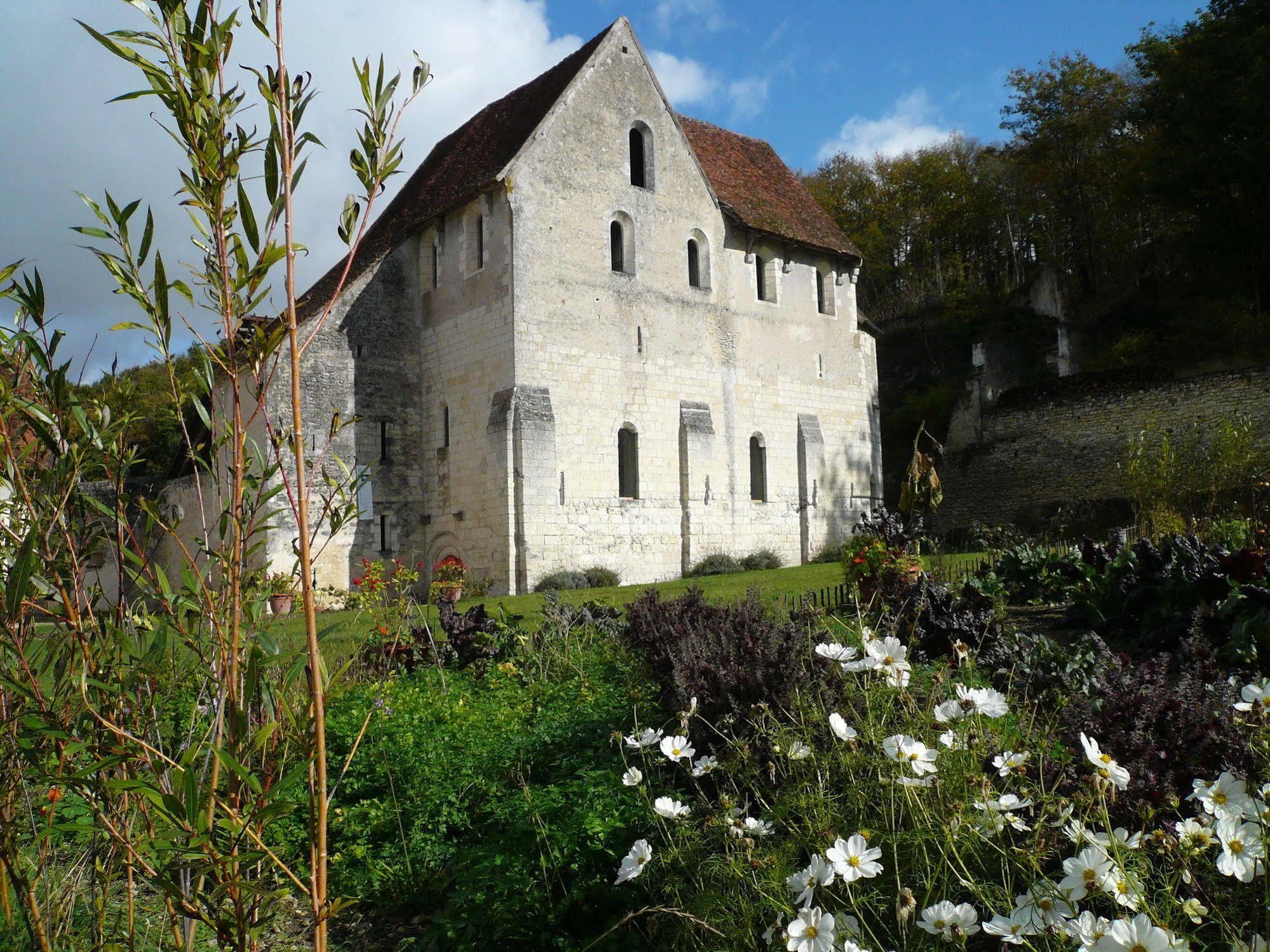 Chateau-Monastere De La Corroirie Montresor Exterior photo